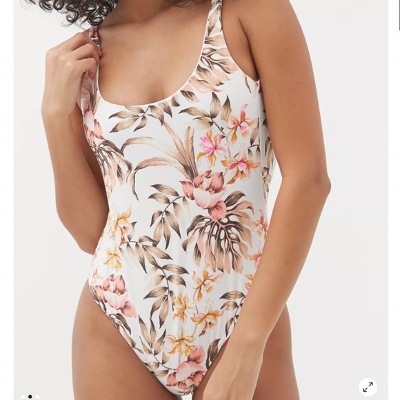 Urban Outfitters Other - 🌸🌸 Billabong Paradiso One Piece UO Exclusive